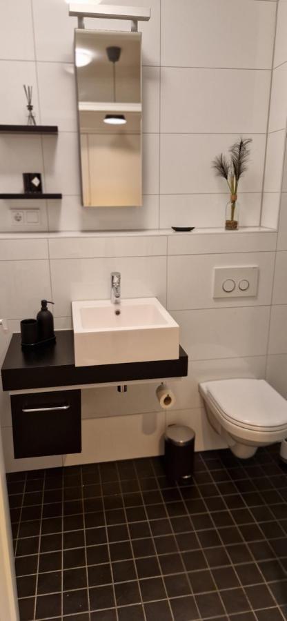 Homey Apartments Harbor Suite - Parking Two Bathrooms Netflix Sea View Bremerhaven Exterior foto